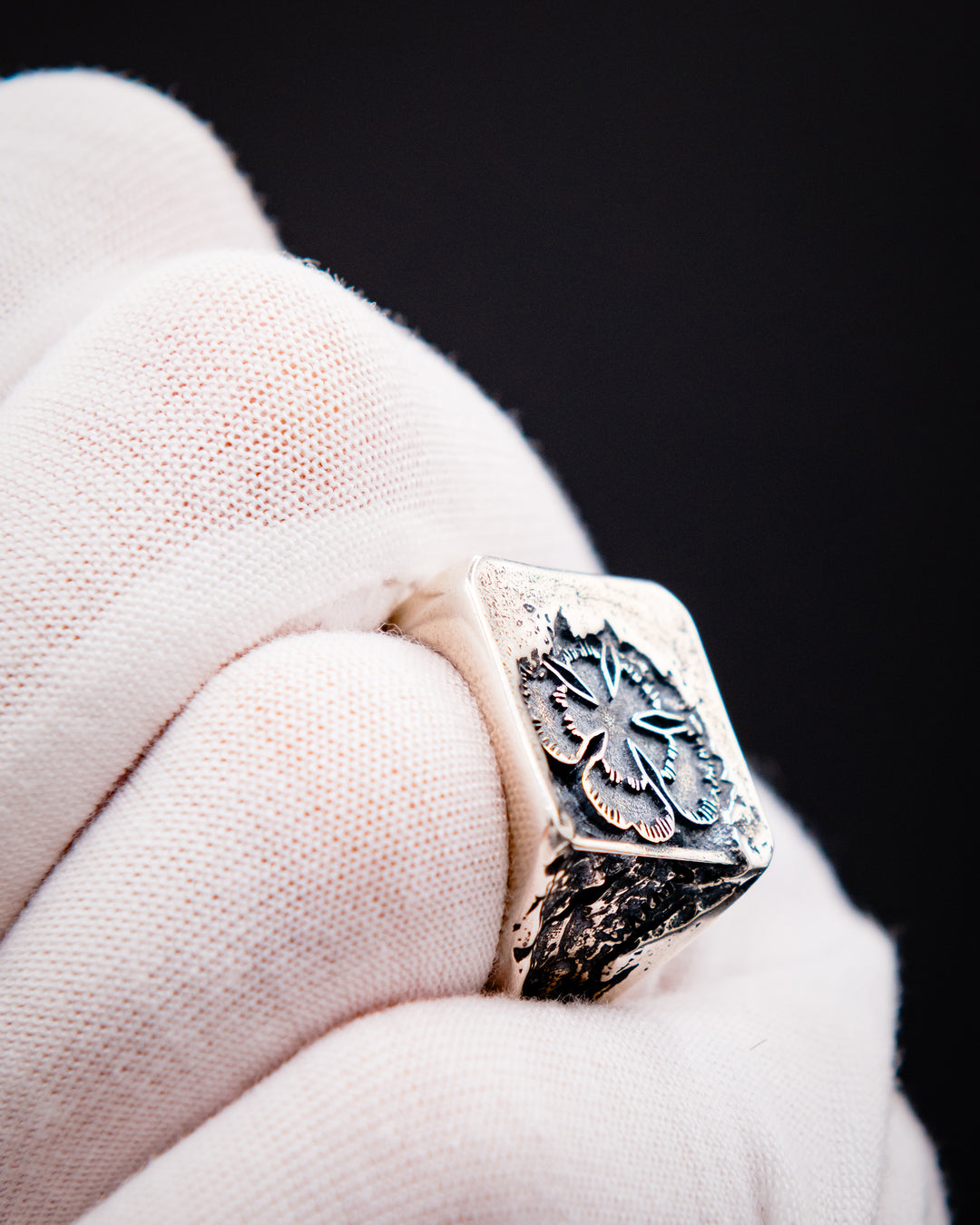 The Five Leaf Signet Ring
