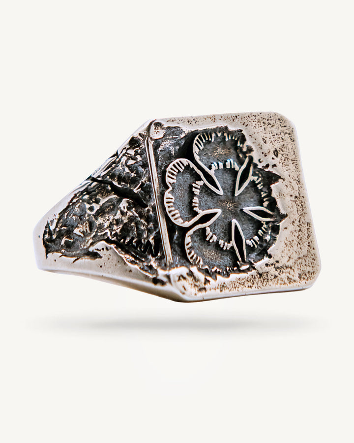 The Five Leaf Signet Ring